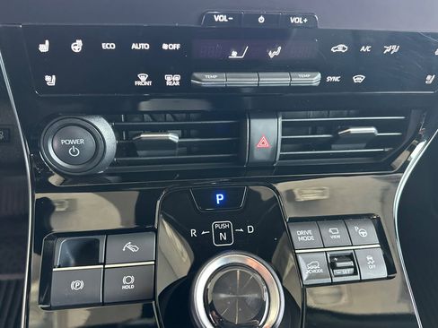 Used 2023 Subaru Solterra AWD image 23