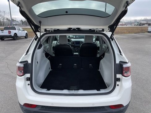 Used 2018 Jeep Compass Latitude w/ Popular Equipment Group image 60