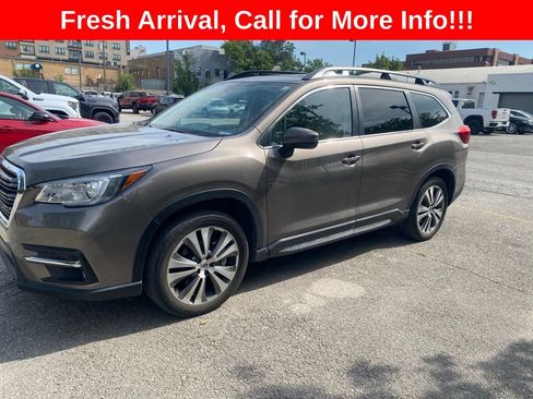 Used 2022 Subaru Ascent Limited w/ Technology Package AWD/4WD image 2