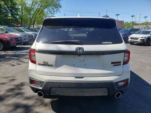 Used 2024 Honda Passport TrailSport image 4