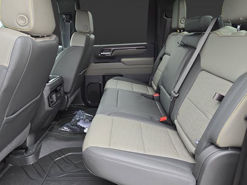 New 2026 Chevrolet Silverado 2500 ZR2 w/ LPO, Dark Essentials Package image 16