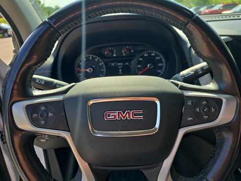 Used 2018 GMC Terrain SLE AWD/4WD image 12