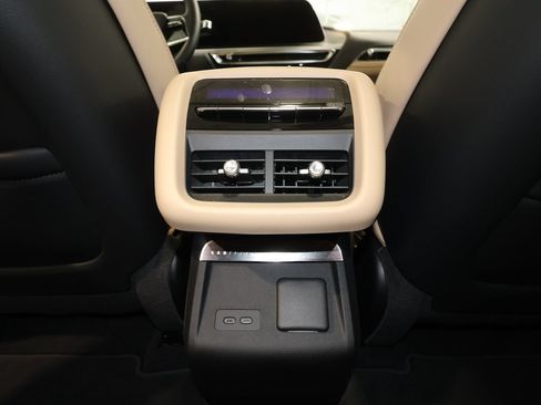 Certified 2026 Cadillac Lyriq Signature Luxury w/ Nappa Leather Package AWD/4WD image 29
