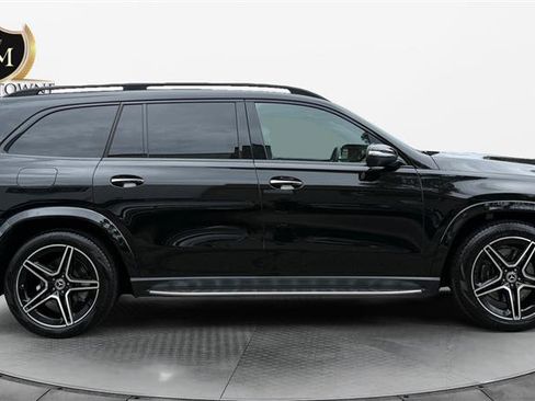 Used 2024 Mercedes-Benz GLS 450 4MATIC w/ Pinnacle Trim Package image 6