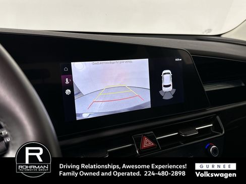 Used 2023 Kia Niro EX image 8