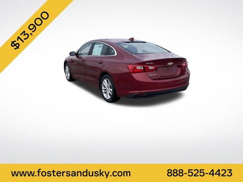 Used 2017 Chevrolet Malibu LT image 3