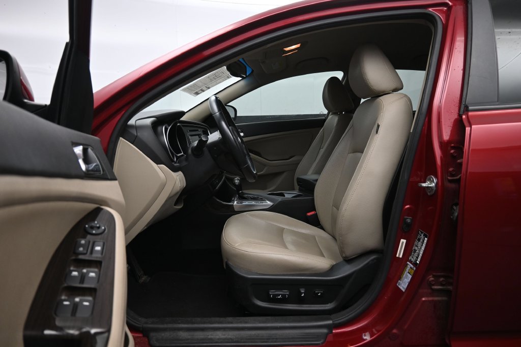 Used 2015 Kia Optima EX FWD image 16