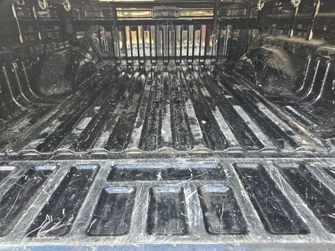 Used 2022 Chevrolet Colorado LT w/ Luxury Package image 23