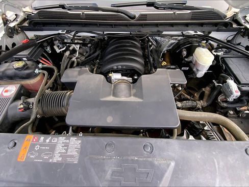 Used 2018 Chevrolet Silverado 1500 LT w/ Texas Edition image 32