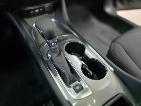 Used 2024 Chevrolet Malibu LT image 30