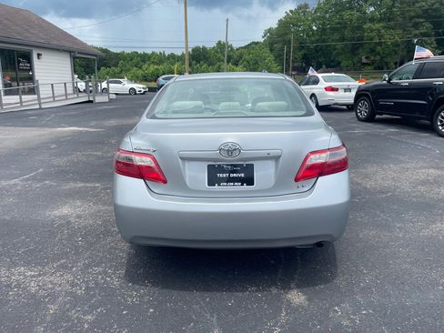 Used 2007 Toyota Camry LE FWD image 5