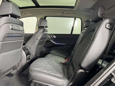 Used 2026 BMW X7 xDrive40i AWD/4WD image 32