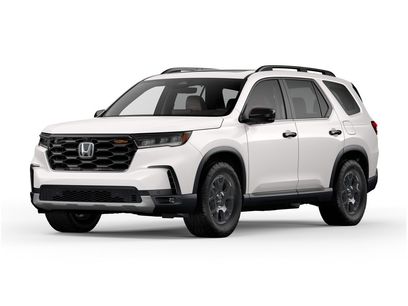 Used 2025 Honda Pilot TrailSport