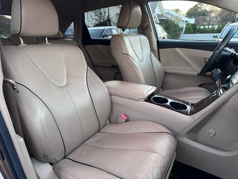 Used 2013 Toyota Venza XLE image 21