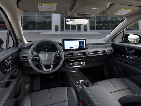 New 2026 Lincoln Corsair Reserve w/ Rear Removable Package Tray image 9