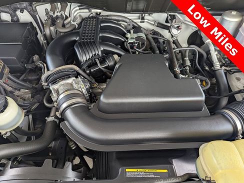 Used 2020 Nissan NV 3500 S image 9