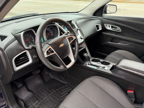 Used 2017 Chevrolet Equinox LT FWD image 20