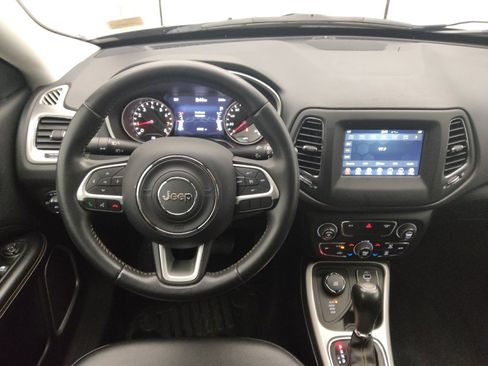 Used 2019 Jeep Compass Latitude w/ Popular Equipment Group AWD/4WD image 22