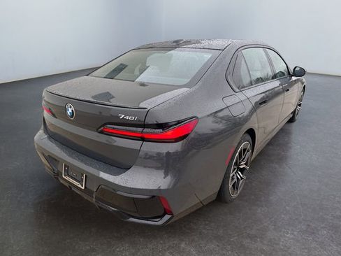 New 2026 BMW 740i xDrive image 14