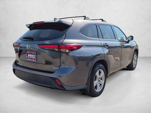 Used 2020 Toyota Highlander L FWD image 5