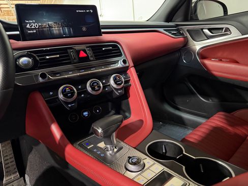 Used 2023 Genesis G70 2.0T w/ Sport Prestige Package RWD image 25