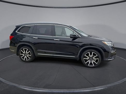 Used 2021 Honda Pilot Touring image 6