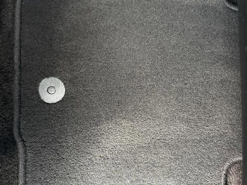 Used 2018 Lincoln MKX Premiere image 16