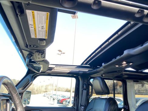 Used 2023 Jeep Wrangler Sahara image 44