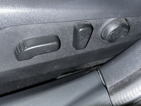 Used 2022 Subaru Outback Premium AWD/4WD image 19