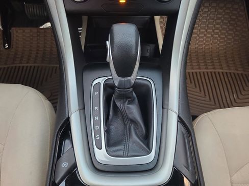Used 2015 Ford Fusion SE image 15