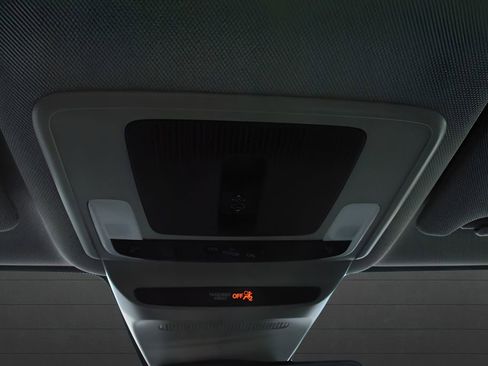 Certified 2024 Honda HR-V EX-L image 16