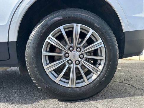 Used 2019 Cadillac XT5 Luxury image 19