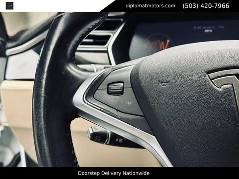 Used 2014 Tesla Model S 85 RWD image 29
