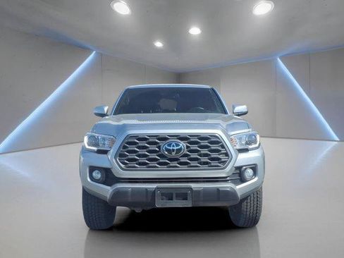 Certified 2022 Toyota Tacoma TRD Off-Road AWD/4WD image 24