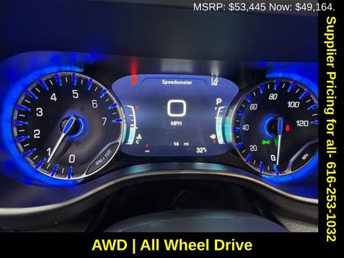 New 2026 Chrysler Pacifica Select image 2