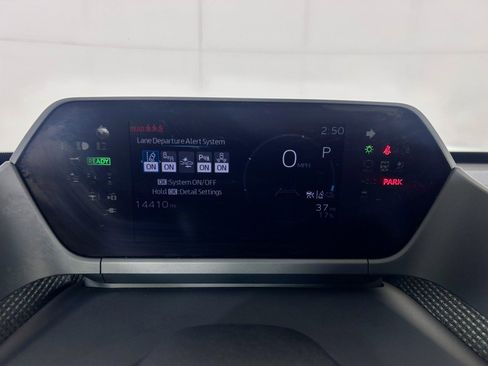 Used 2023 Subaru Solterra Premium AWD image 16