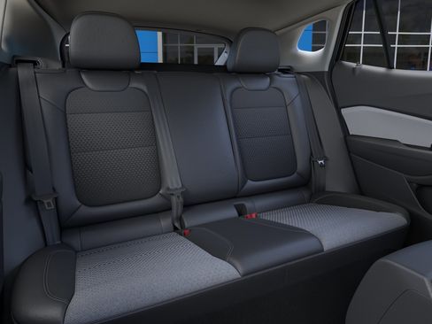 New 2025 Chevrolet Trax LT w/ Driver Confidence Package FWD image 17
