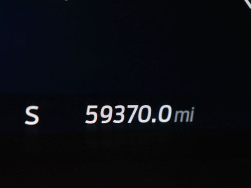 Used 2022 Ford F150 Platinum w/ Trailer Tow Package image 29