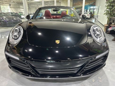 Used 2017 Porsche 911 Carrera image 19