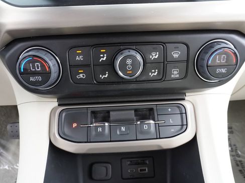 Certified 2023 GMC Acadia Denali AWD/4WD image 21