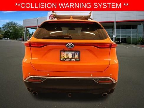 Used 2021 Toyota Venza XLE w/ Softex Package image 4