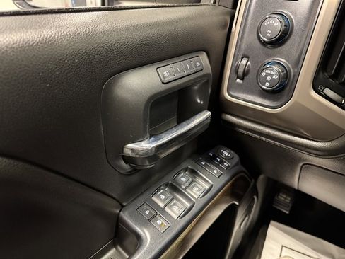Used 2018 GMC Sierra 3500 Denali w/ Duramax Plus Package image 28