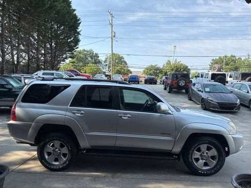 Used 2005 Toyota 4Runner Limited RWD image 5