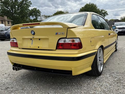 Used 1995 BMW M3 Coupe RWD image 4