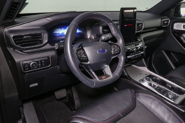 Used 2024 Ford Explorer ST w/ Equipment Group 401A AWD/4WD image 23