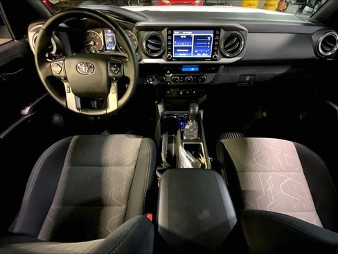 Used 2023 Toyota Tacoma TRD Off-Road image 16