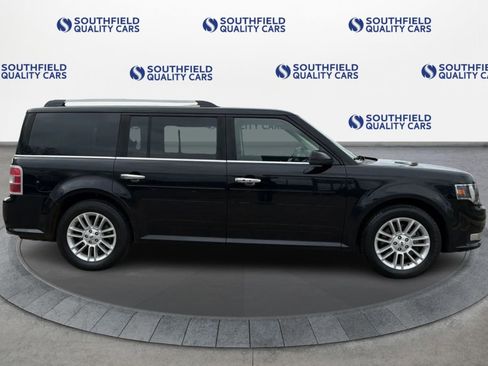 Used 2019 Ford Flex SEL w/ Equipment Group 202A AWD/4WD image 8