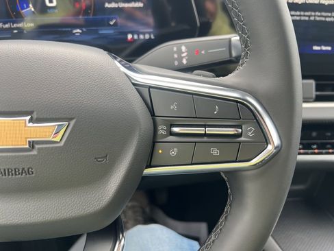 New 2026 Chevrolet Equinox LT w/ Convenience Package II image 24