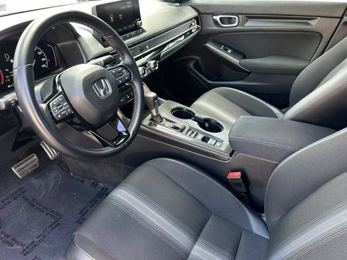 Used 2025 Honda Civic Sport image 10