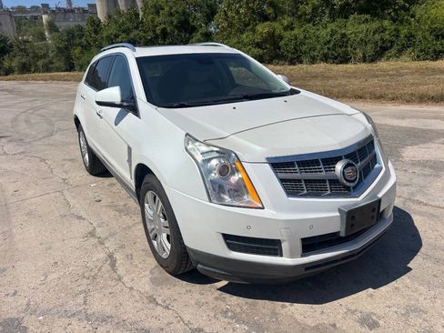 Used 2010 Cadillac SRX Luxury FWD image 3